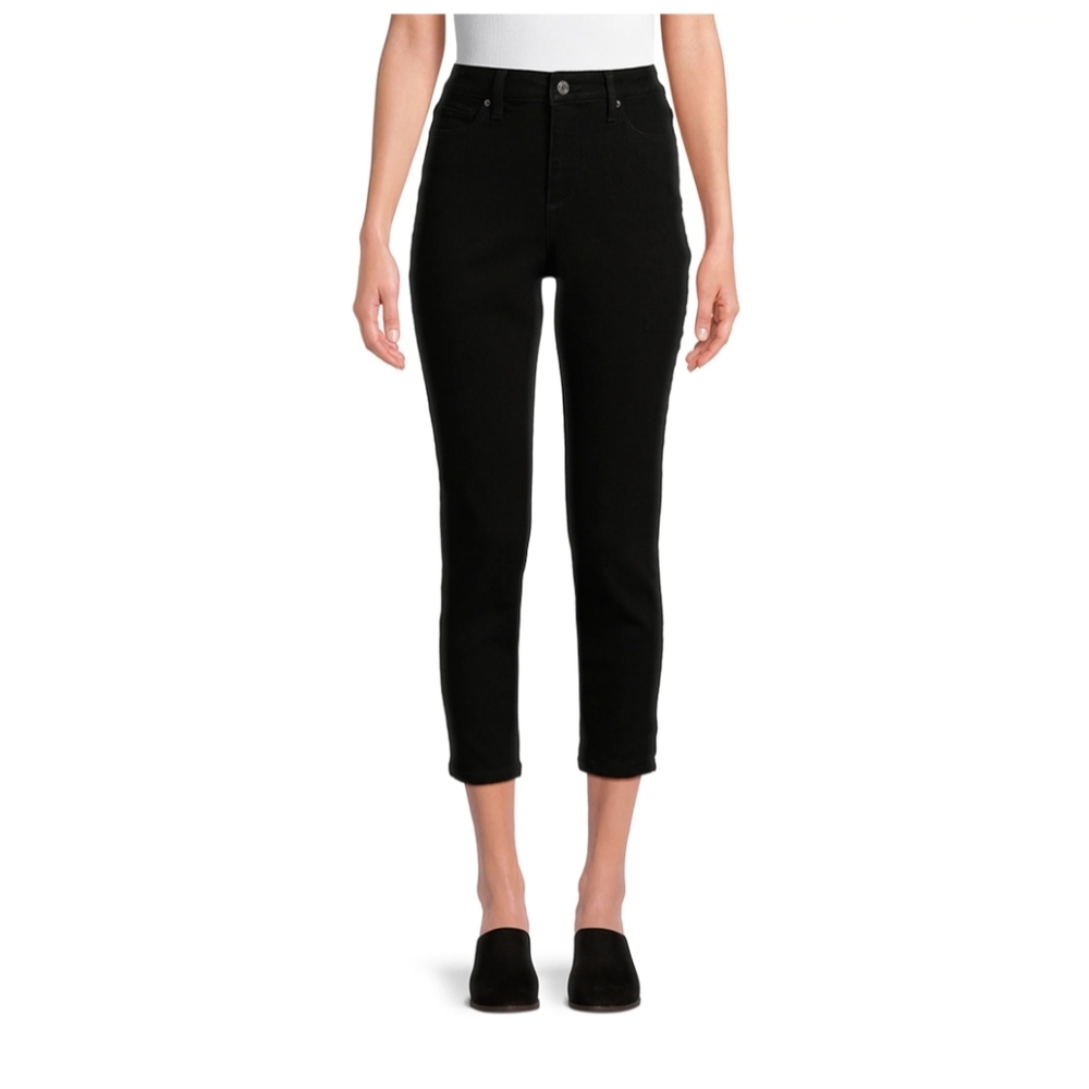 Time and Tru Women's Size 18 Cropped High Rise Mom Jeans Black NWT